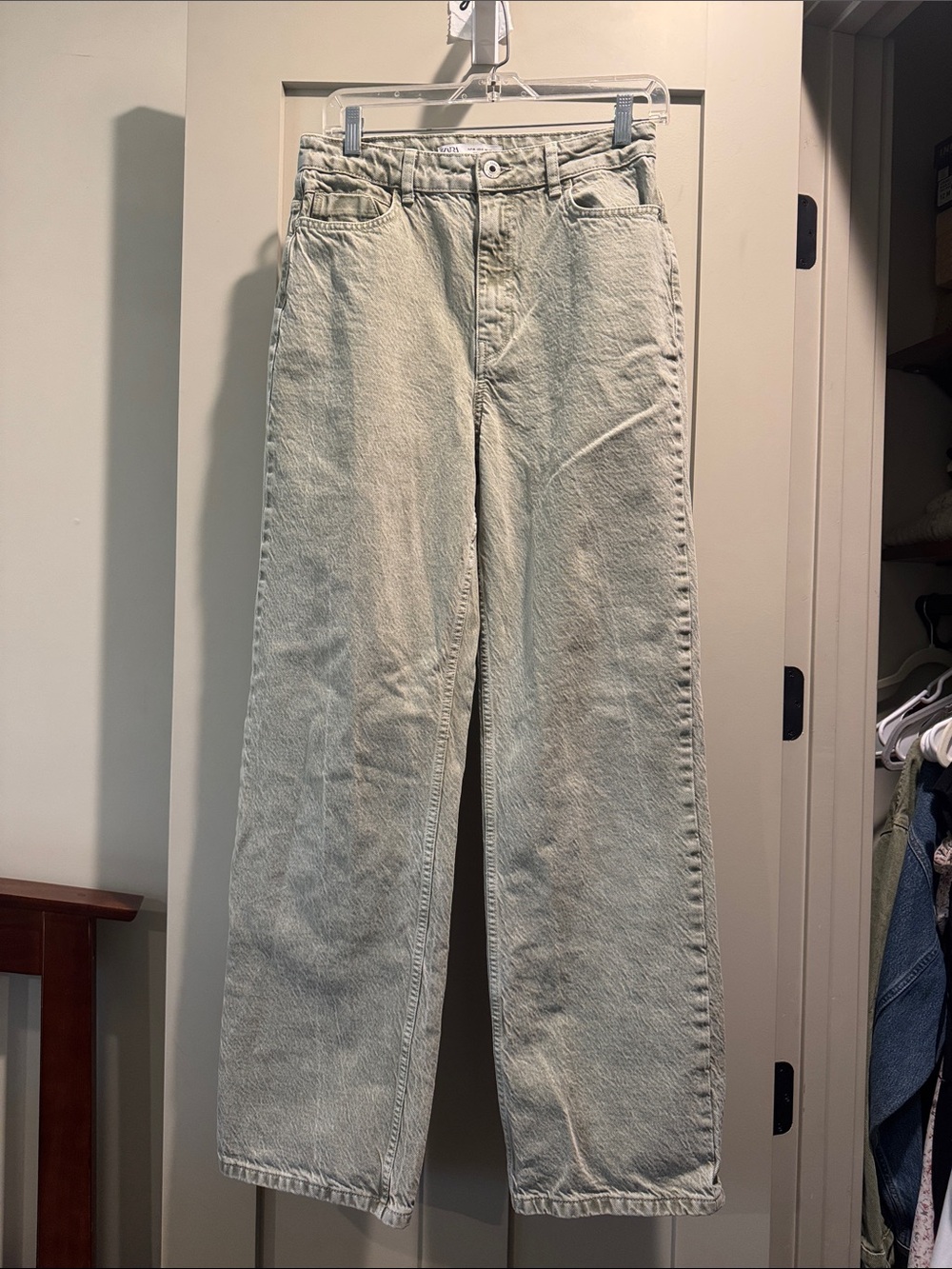 Zara Light Wash Wide Leg Jeans - Pale Blue